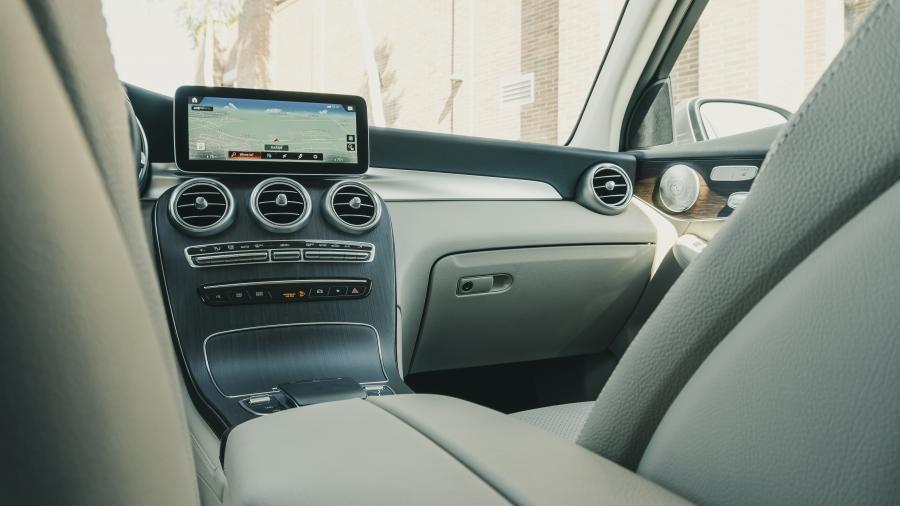 Торпедо Mercedes-Benz GLC300 (X253) 2019 года  (NA) (фото 14 из 33)